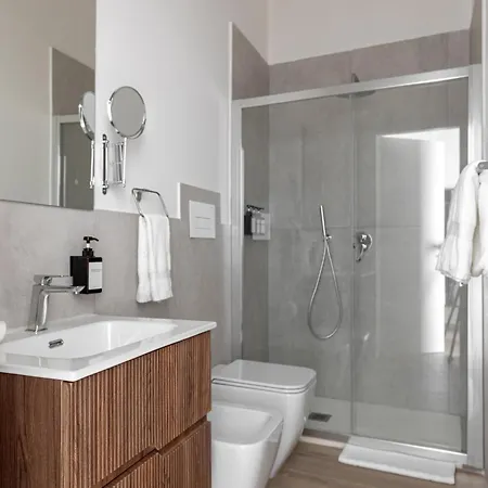 Guest house Riviera Collection Chiaia 4*