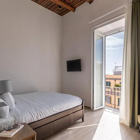 Riviera Collection Chiaia 4*